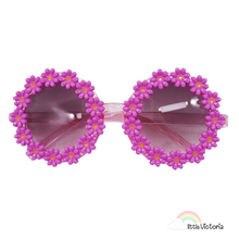 Load image into Gallery viewer, Bellis Sunglasses
